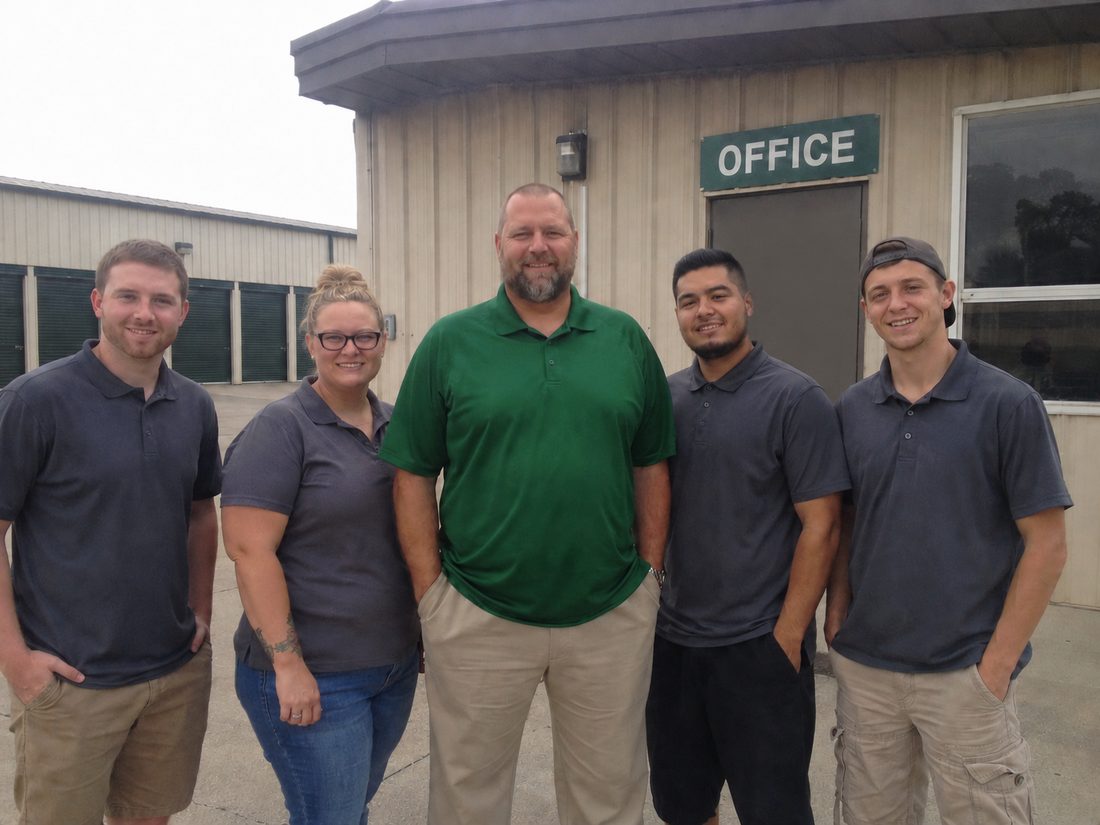 Pest control professionals in Conroe, TX